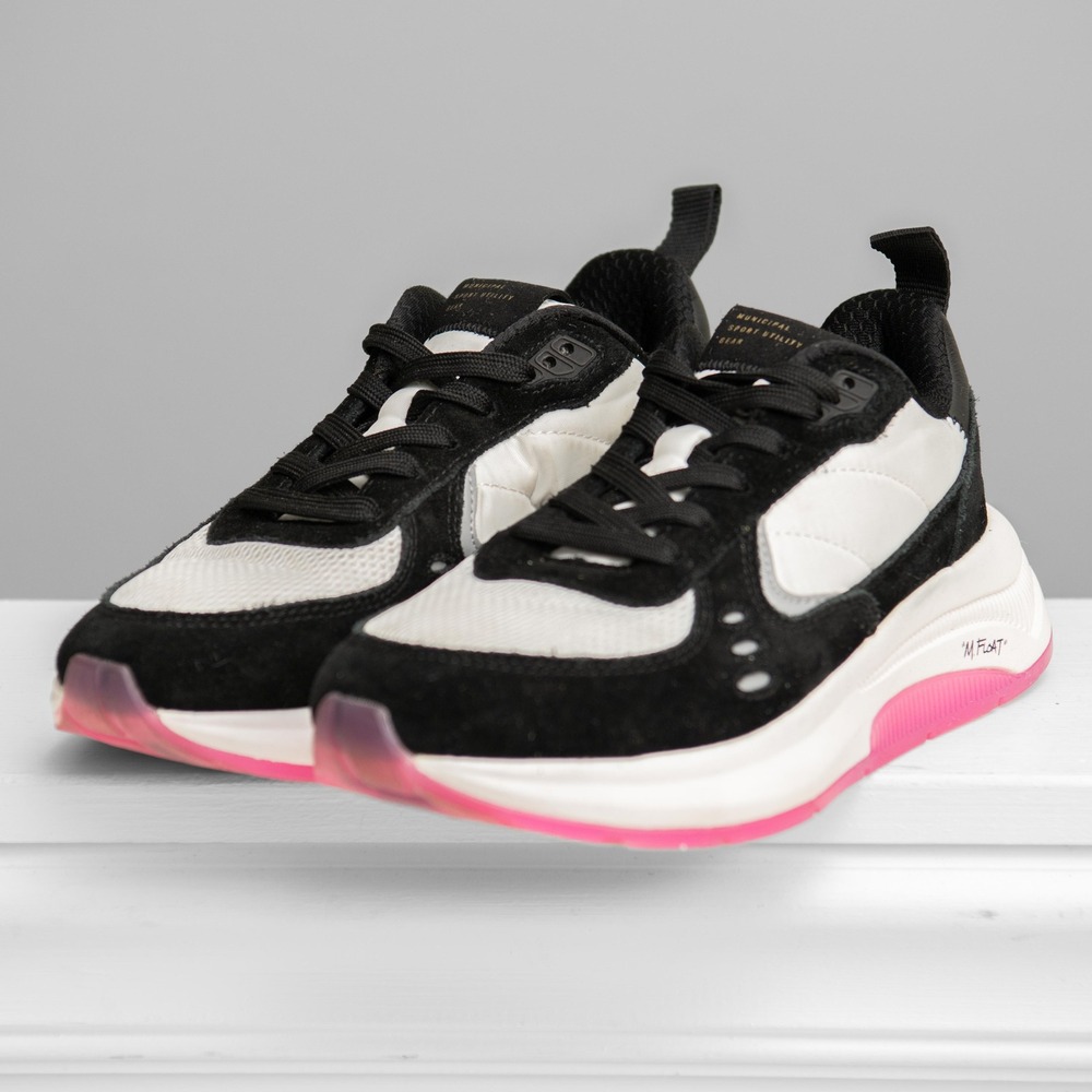 Municipal Sneakers 6 Black White Pink Sporty Shoes Athleisure BarbieCore Chunky